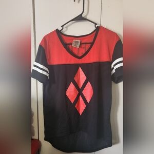 DC Comics HARLEY QUINN Hi/Low Mesh Shirt Red& Black Excellent Used Condition
